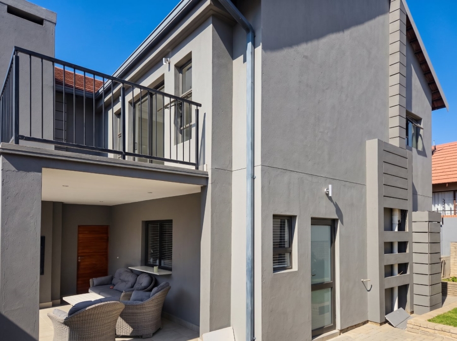 4 Bedroom Property for Sale in Wild Olive Estate Free State